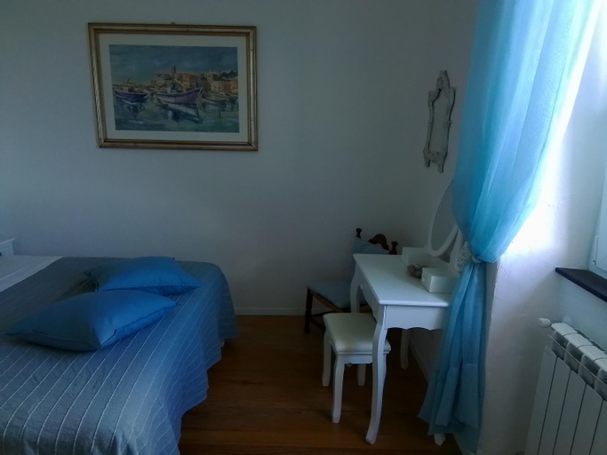 Bedroom 15