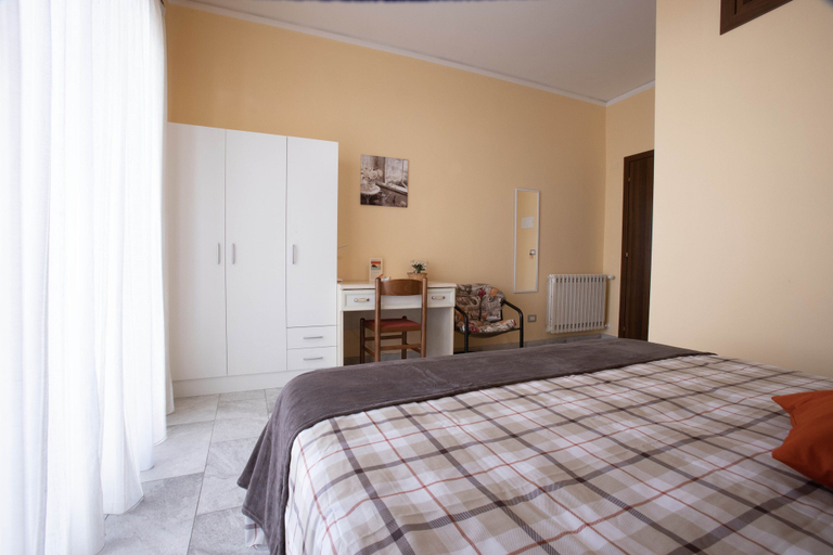 Bedroom 3, Etna Sea House, Catania