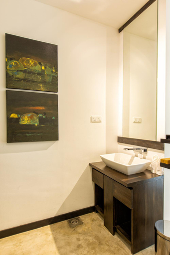 Bathroom 2, Splendour Residence, Balapitiya