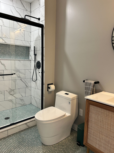 Bathroom 3, Canandaigua Guesthouse, Ontario