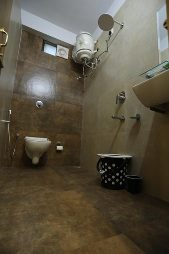 Bathroom 2, VIPs Hotel Olive, Darjiling