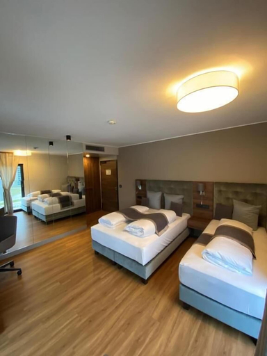Bedroom 2, Intergroup Business & Design Hotel Ingolstadt, Eichstätt