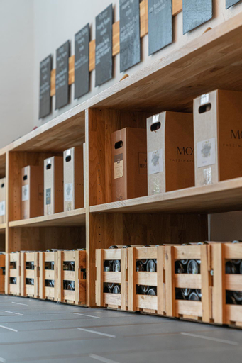Hotel- Weingut- Moselloreley, Bernkastel-Wittlich
