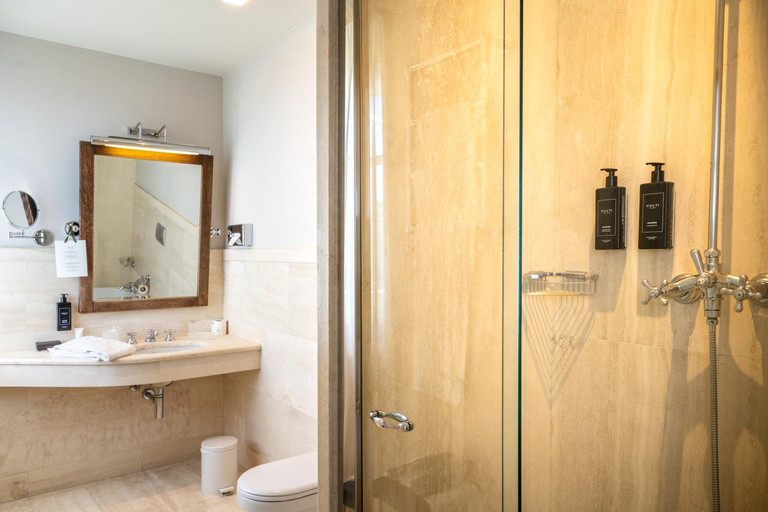 Bathroom 4, Relais Villa D'Amelia, Cuneo