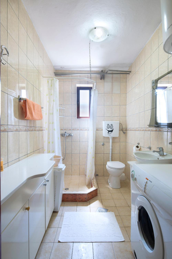 Bathroom 4, Apartments Al Parma