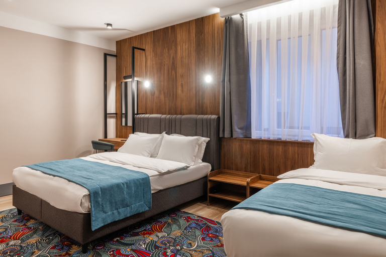 Bedroom 2, SQUARE by Margo Hotel, Priština