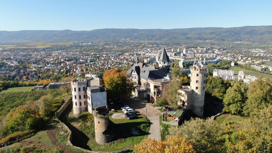 Others 5, Penzion hrad Doubravka, Teplice