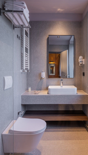 Bathroom 3, SQUARE by Margo Hotel, Priština