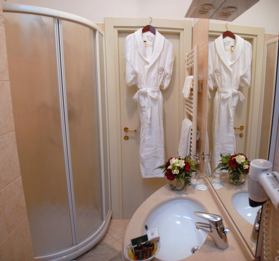 Bathroom 4