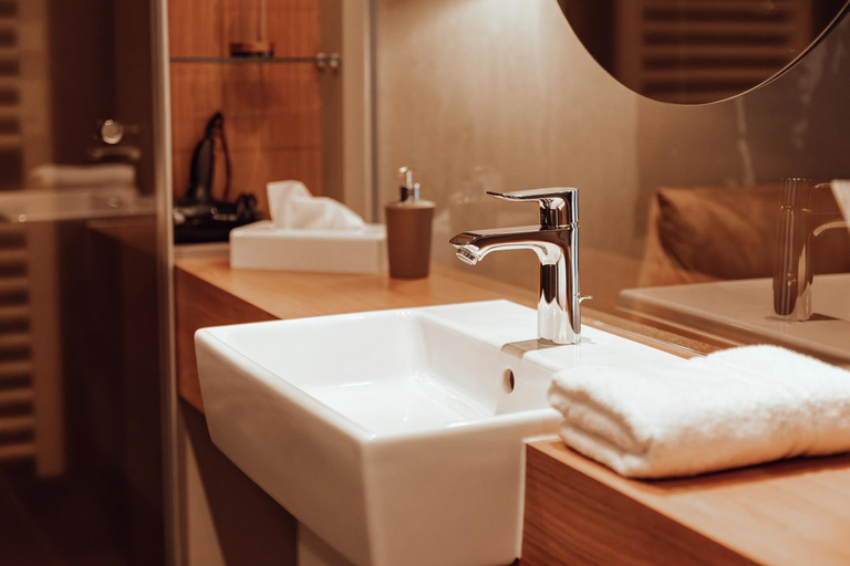 Bathroom 4, Encanto Hotel Restaurant, Zollernalbkreis