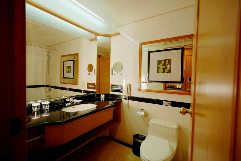 Bathroom 4