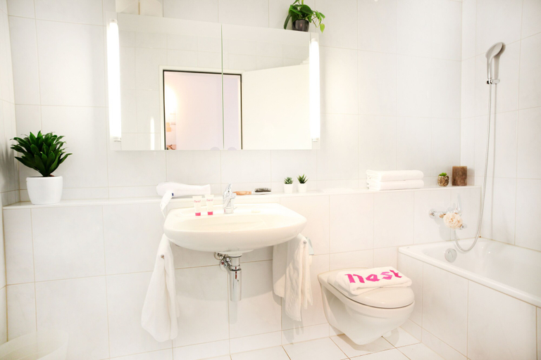 Bathroom 2, Nest - Feldhof, Zug
