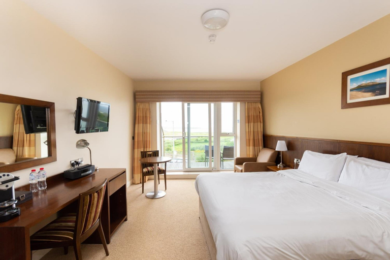 Bedroom 3, Strandhill Boutique Hotel