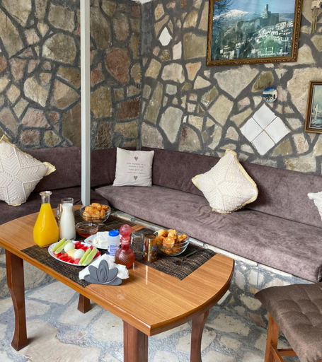 Others 4, Guesthouse Arber, Gjirokastrës