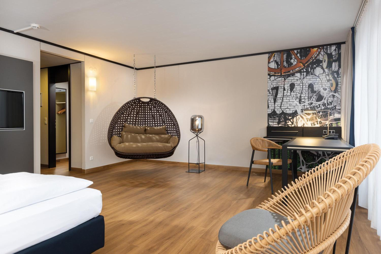 Bedroom 3, Seminaris Hotel Luneburg, Lüneburg