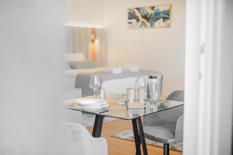 Dining Room 6