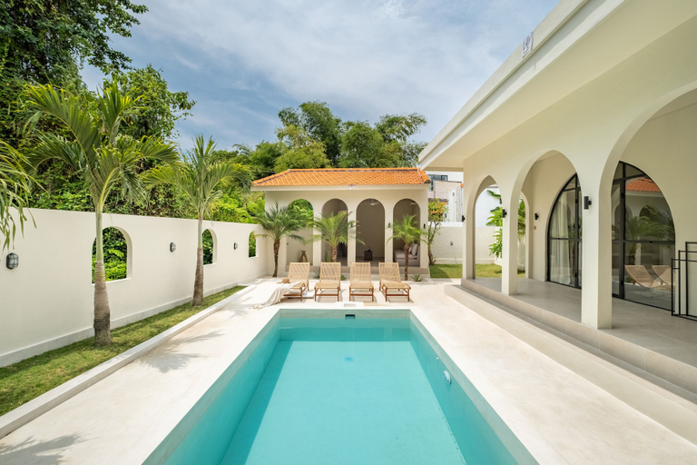 Sport & Beauty 4, Tropical 3BR Villa in Canggu, Badung