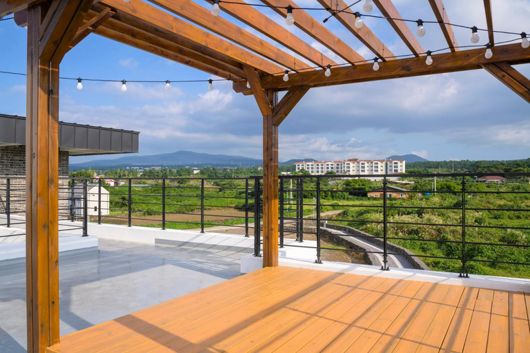 Others 5, Liverpool & Spa, Jeju