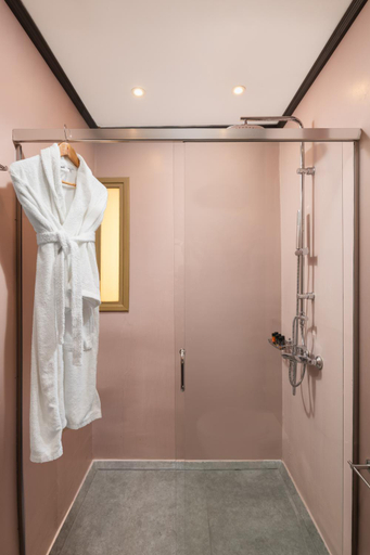 Bathroom 5, Elia Palatino Hotel, Crete