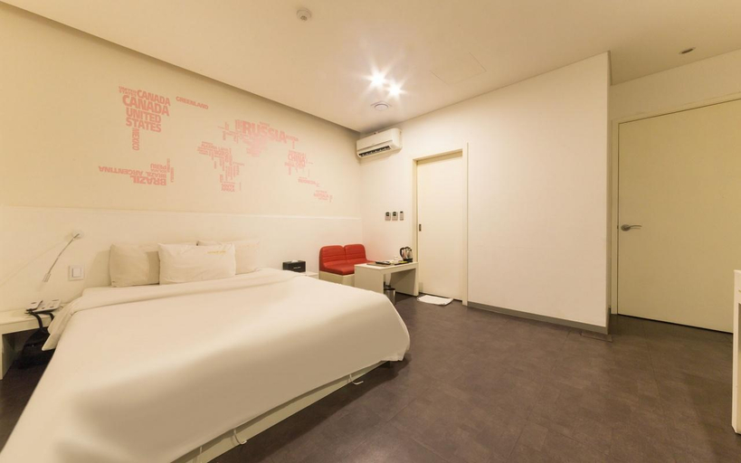 Bedroom 3, Osan Honors Hotel, Pyeongtaek