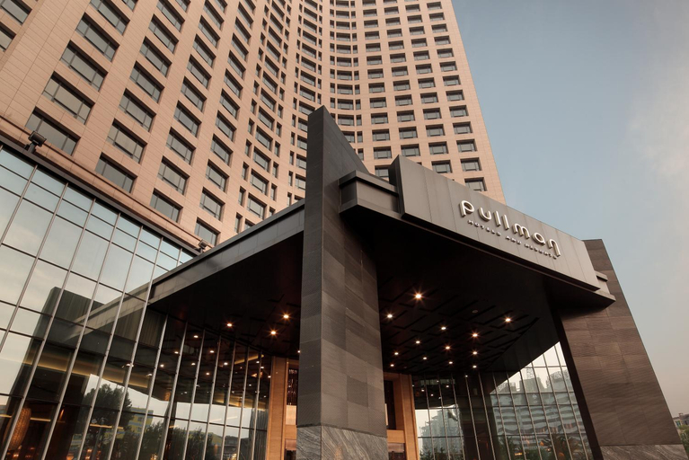 Exterior & Views 2, Pullman Anshan Time Square, Anshan