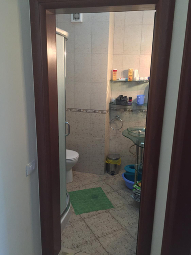 Bathroom 2, Amphora Apartment, Vlorës