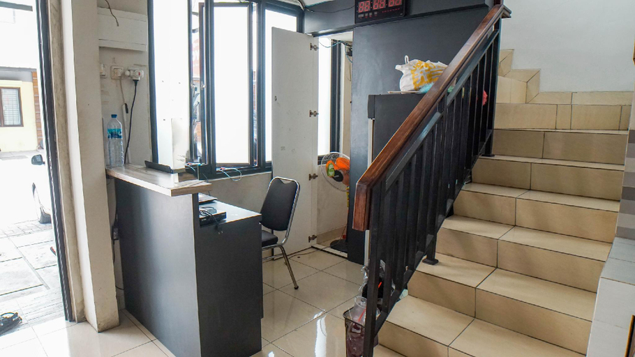 Others 4, Rukost Exclusive Columbus 3, Karawang