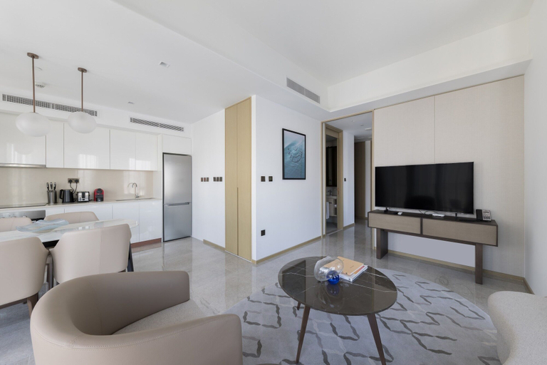 Room 4, Comfortable 2BR Address Harbour Point, Dubai