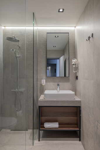 Bathroom 3, SQUARE by Margo Hotel, Priština