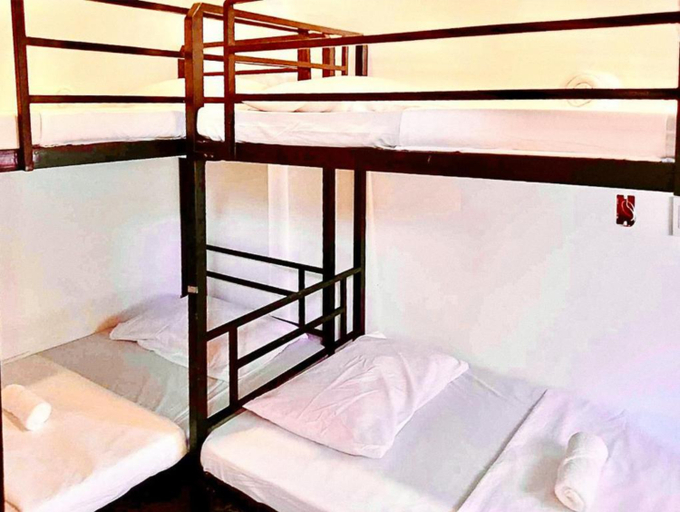 Bedroom 2, RedDoorz @ Boracay Hostel former RedDoorz @ Recson Boracay Hostel, Malay