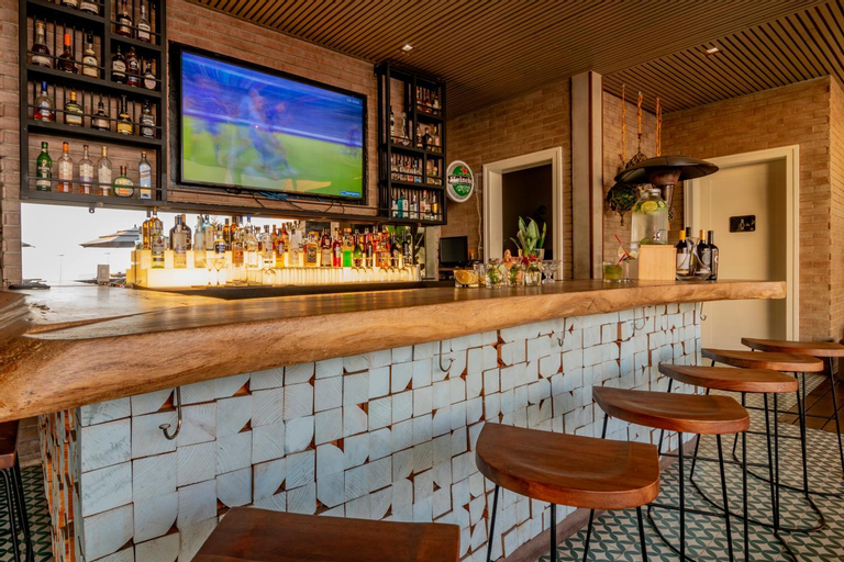 Food & Drinks 4, Torre Lucerna Ensenada, Ensenada