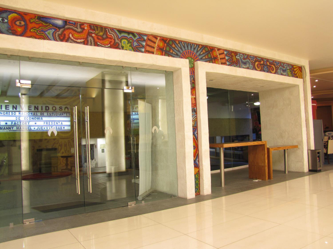 Public Area 2, Aranzazu Centro Historico, Guadalajara