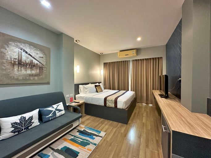 Bedroom 12