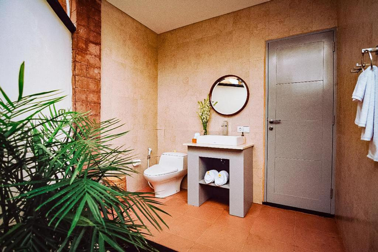 Bathroom 3