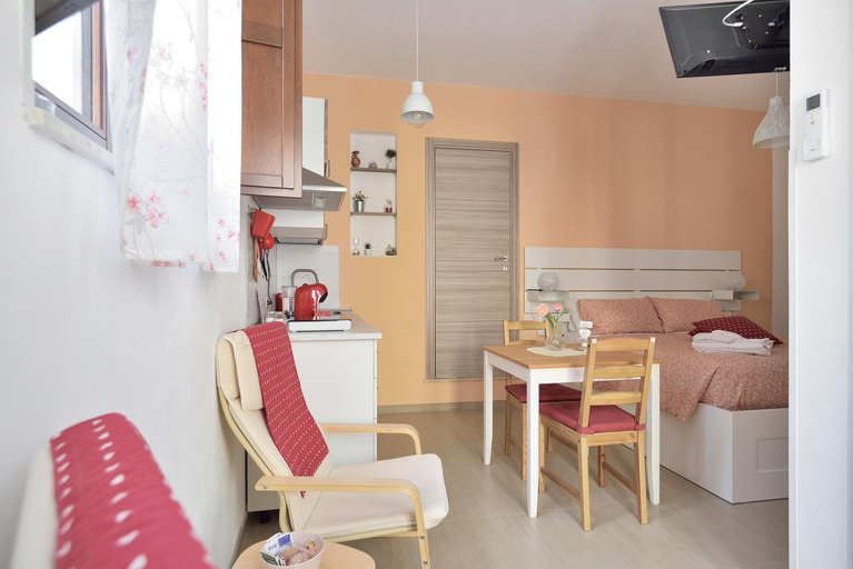 Others 5, Romantic Room con vasca idromassaggio, Ragusa
