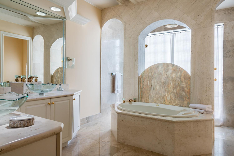 Bathroom 4, Olde Marco Inn & Suites, Collier