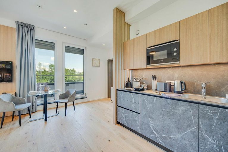 Dining Room 10