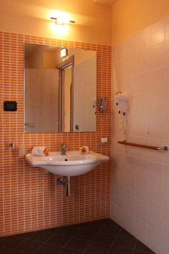 Bathroom 4, Solemare Village, Vibo Valentia