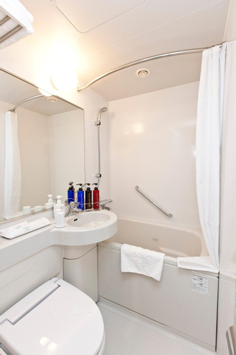 Bathroom 9