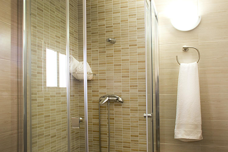 Bathroom 3, Tourist Apartment Cullar Vega, Granada