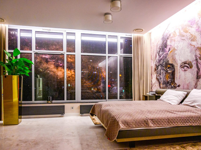Bedroom 13
