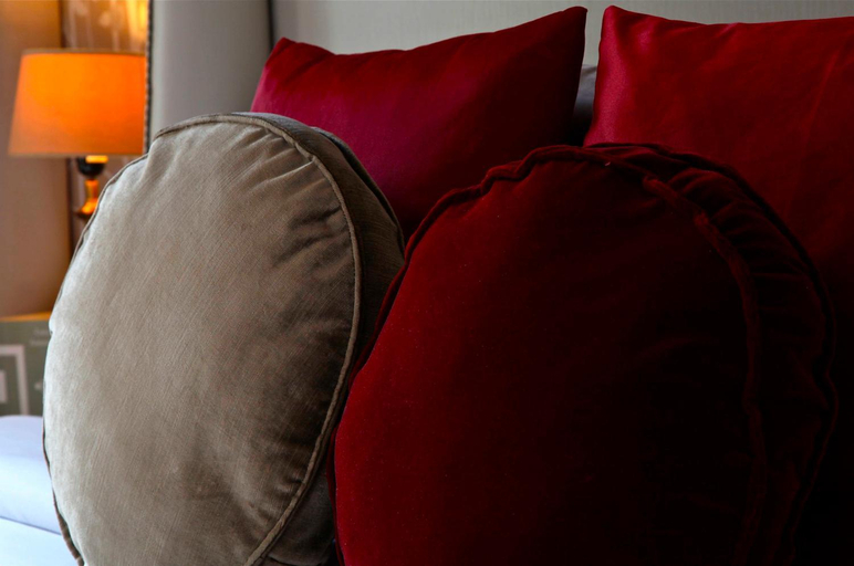 Bedroom, Boutike Cibeles                                                                 , Madrid