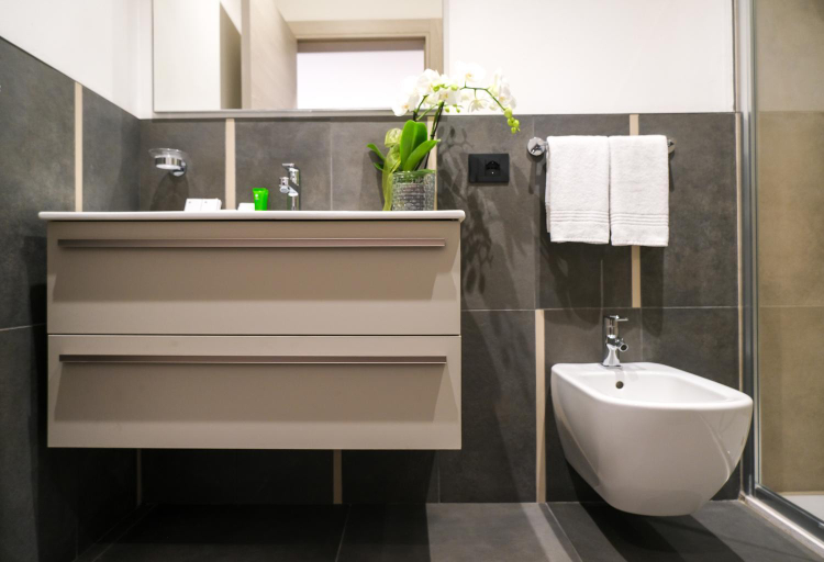 Bathroom 7