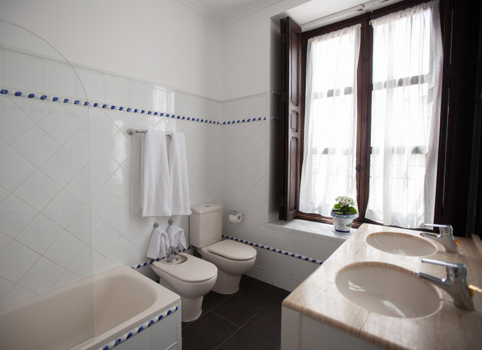 Bathroom 2, La Villa del Pantano, Cuenca