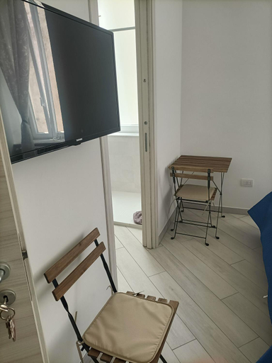 Others 2, Rooms add e criatur, Napoli