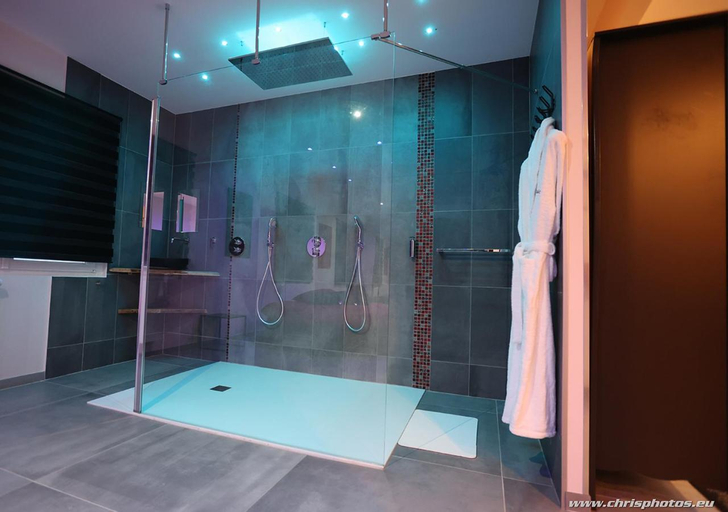 Bedroom 2, Ds Plaisir Love Room avec sauna, jacuzzi a Nancy, Meurthe-et-Moselle