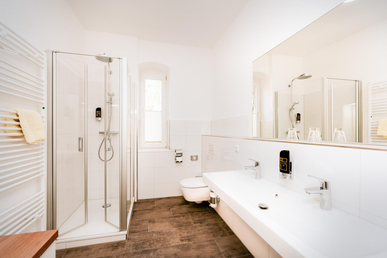 Bathroom, Hotel Zur Seemöwe, Nordwestmecklenburg