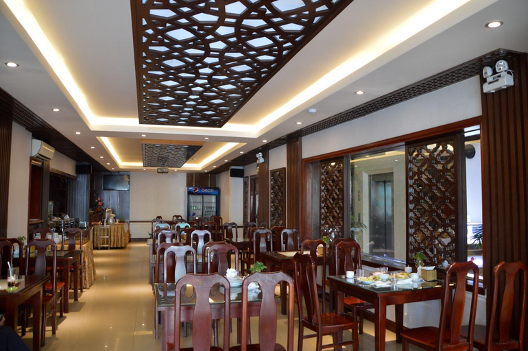 Food & Drinks 5, Phu Tho Hotel, District 11