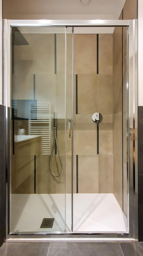 Bathroom 4