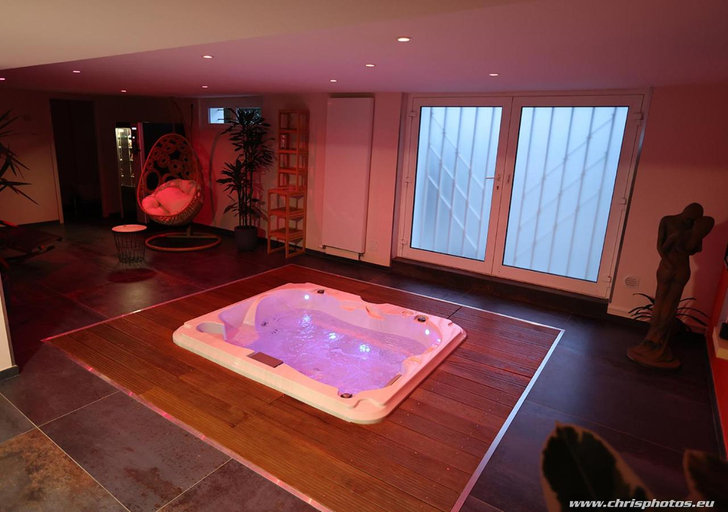 Bedroom 5, Ds Plaisir Love Room avec sauna, jacuzzi a Nancy, Meurthe-et-Moselle